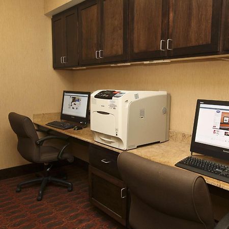Hampton Inn & Suites Fargo Medical Center Экстерьер фото