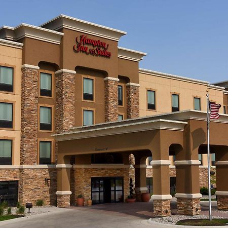 Hampton Inn & Suites Fargo Medical Center Экстерьер фото