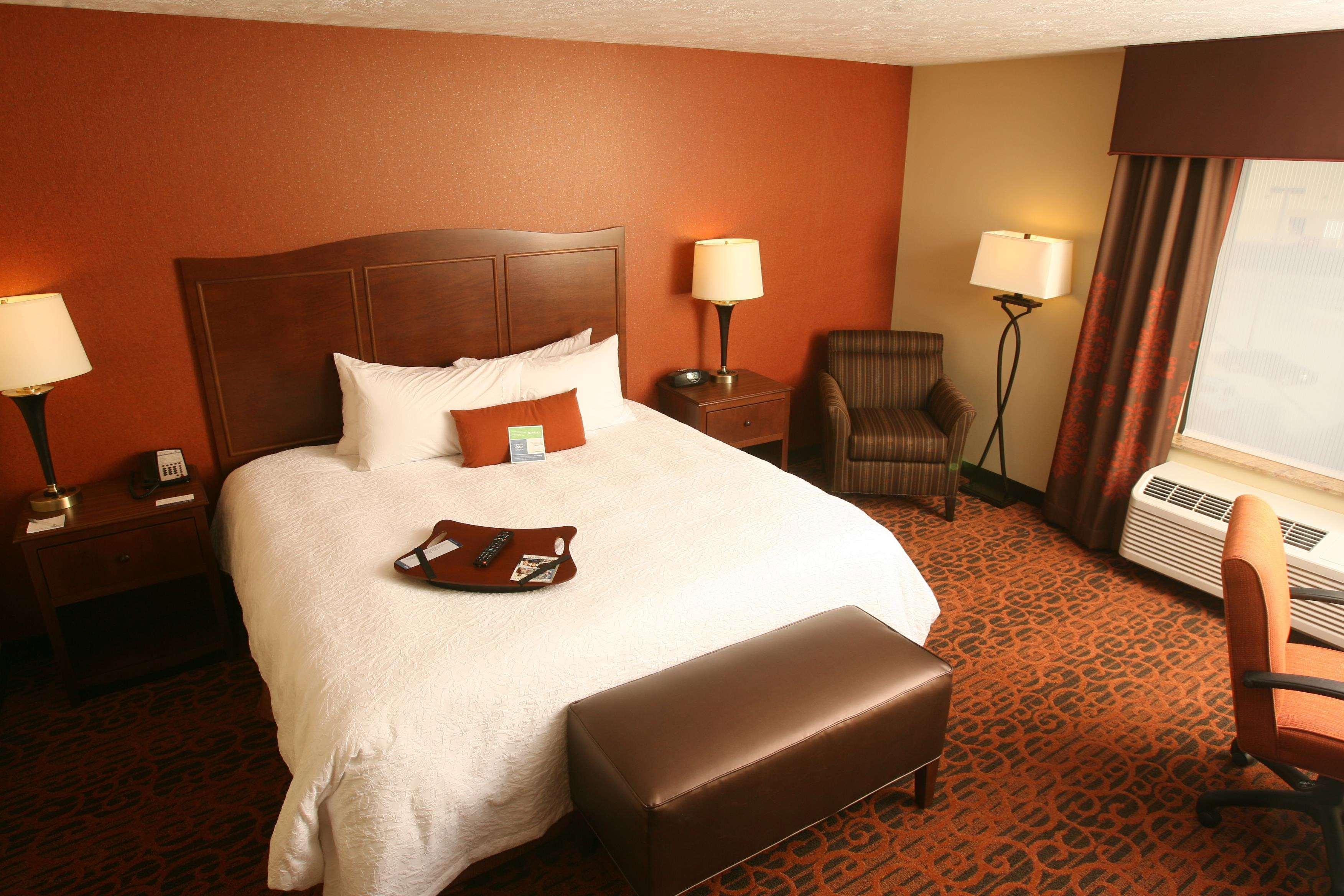 Hampton Inn & Suites Fargo Medical Center Экстерьер фото
