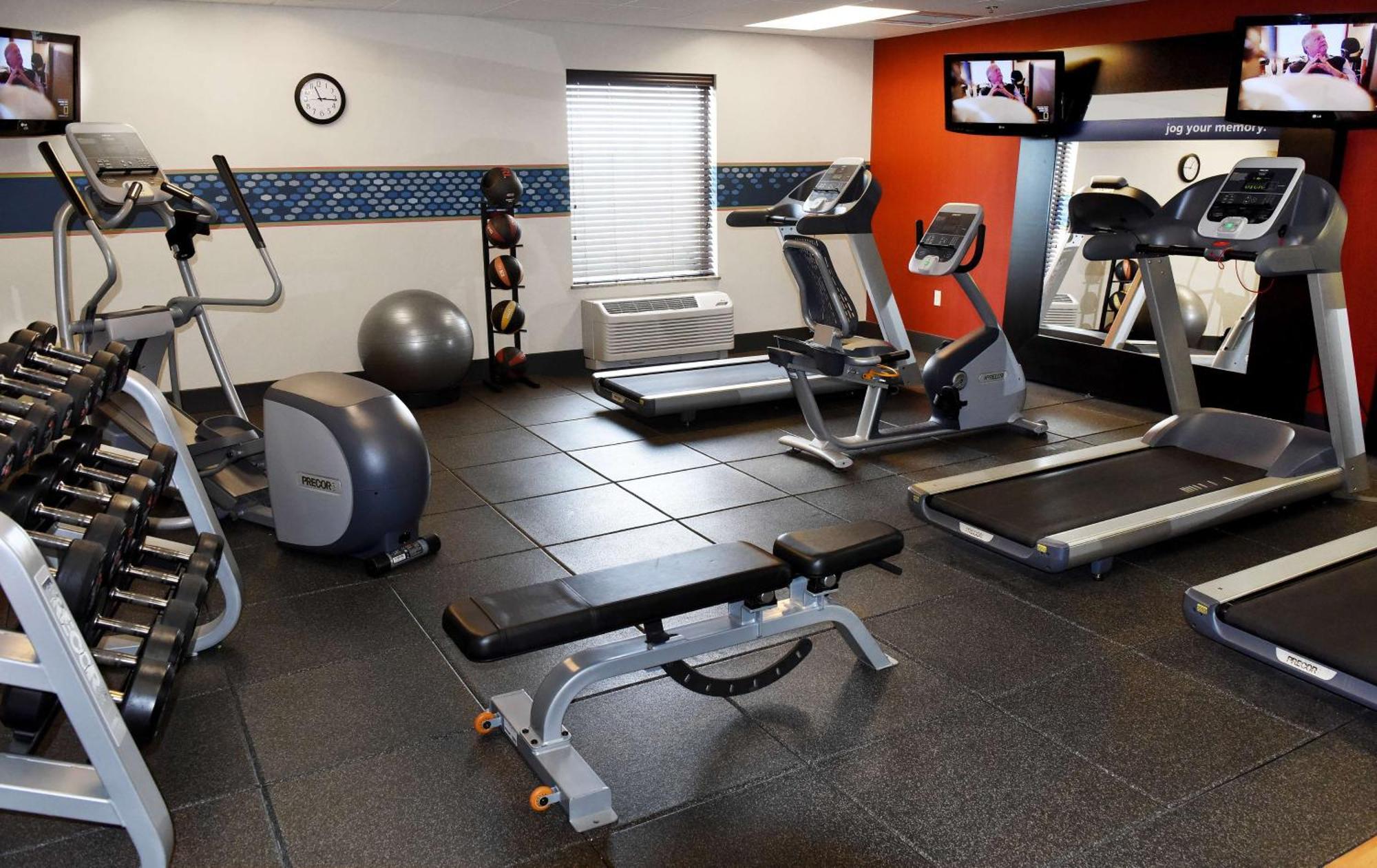 Hampton Inn & Suites Fargo Medical Center Экстерьер фото