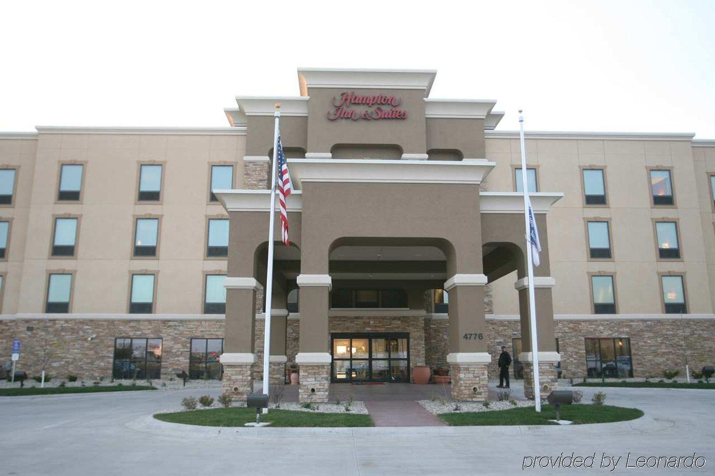 Hampton Inn & Suites Fargo Medical Center Экстерьер фото