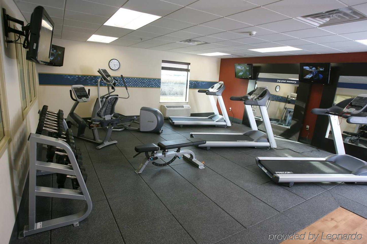 Hampton Inn & Suites Fargo Medical Center Экстерьер фото