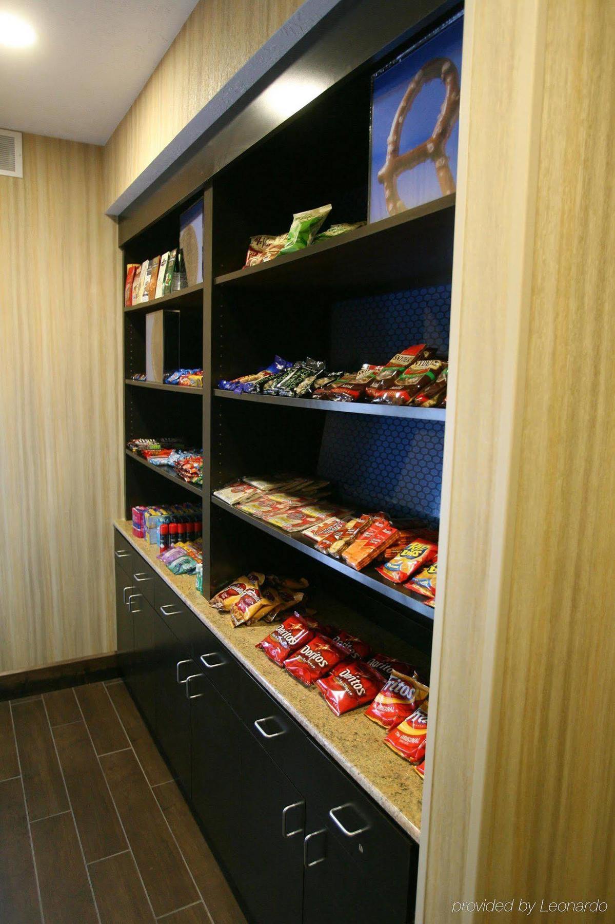 Hampton Inn & Suites Fargo Medical Center Экстерьер фото